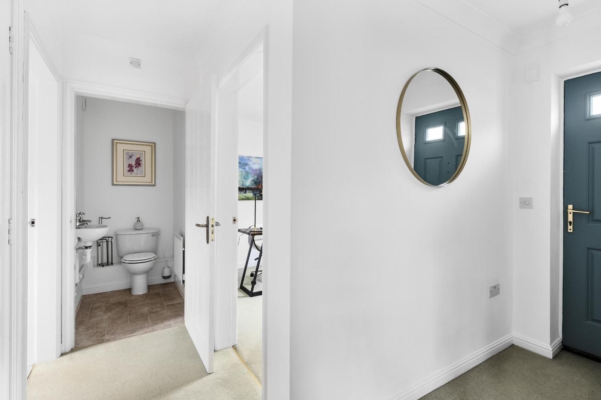 Luxurious 3 Bed House With Free Parking, Close To The Train Station & Town برينتري المظهر الخارجي الصورة